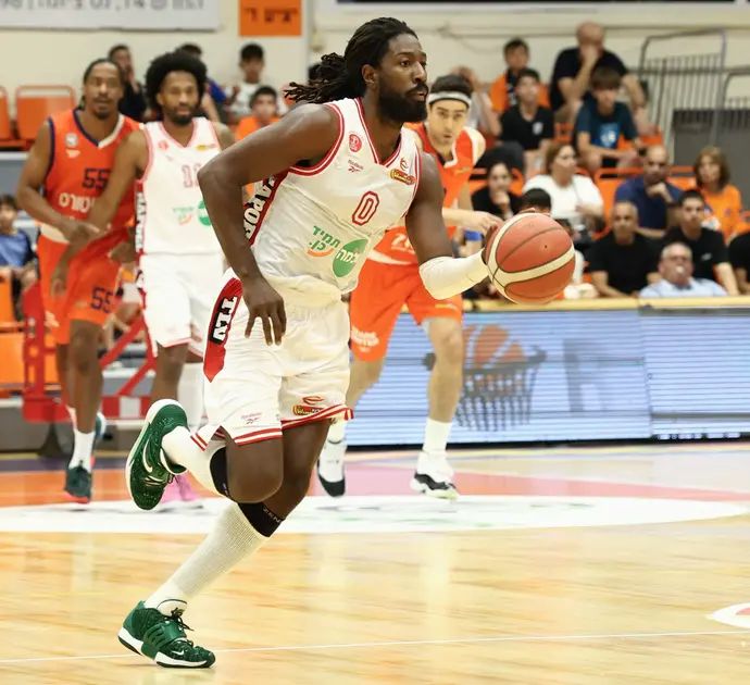 ג'ון הולנד הפועל תל אביב