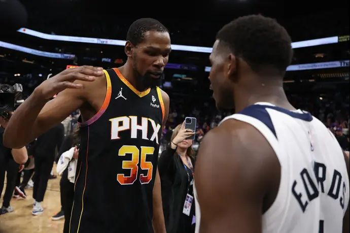 קווין דוראנט, פיניקס סאנס, לצד אנתוני אדוארדס, מינסוטה טימברוולבס