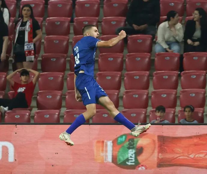 בסיל חורי שחקן בני סכנין חוגג שער