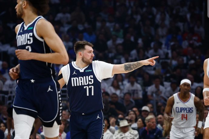 שחקן דאלאס מאבריקס לוקה דונצ'יץ'