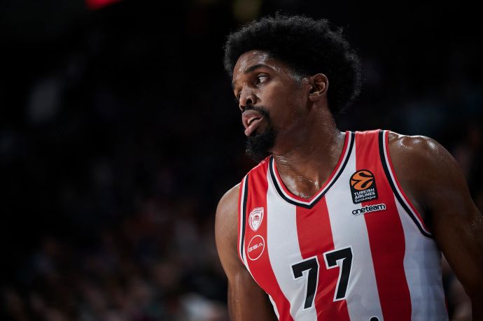 שאקיל מקיסיק, שחקן אולימפיאקוס