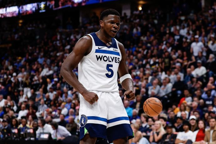 אנתוני אדוארדס, שחקן מינסוטה טימברטולבס