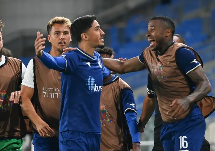 יאיר מרדכי שחקן עירוני קרית שמונה חוגג שער