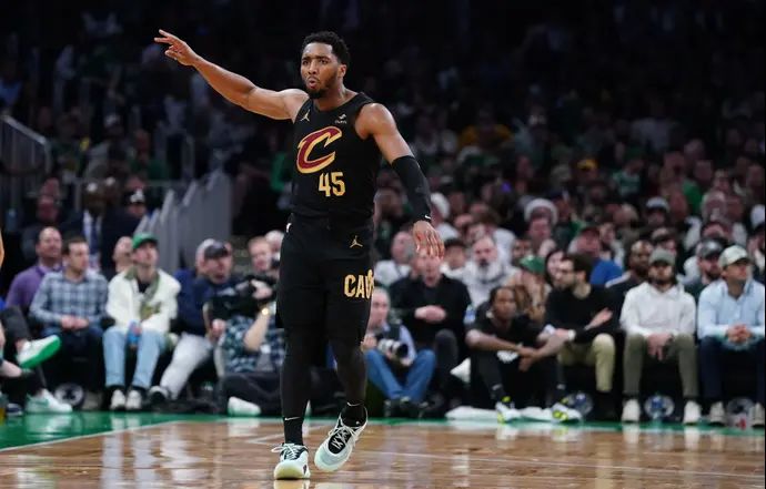 שחקן קליבלנד קאבלירס דונובן מיטשל