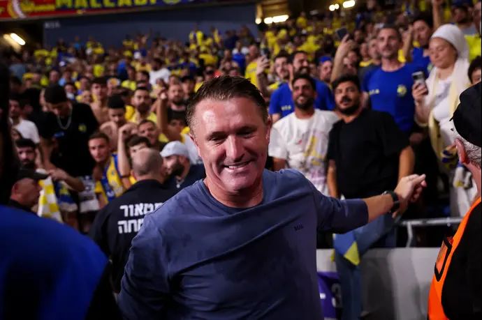רובי קין חוגג את הניצחון הגדול של מכבי תל אביב בחיפה