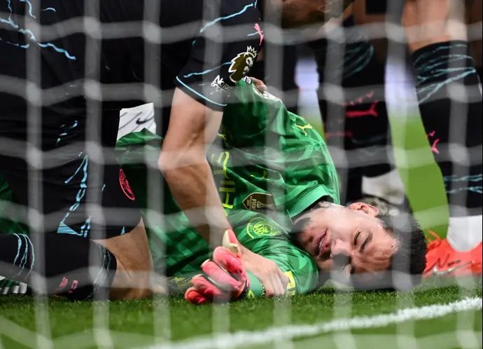 אדרסון שוער מנצ'סטר סיטי פצוע