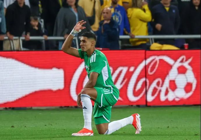 ענאן חלאילי שחקן מכבי חיפה חוגג שער