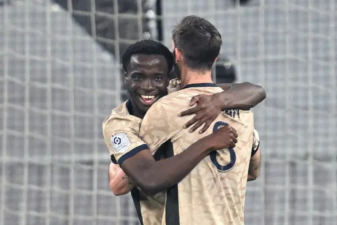 שחקן פריז סן ז'רמן יורם זאגי