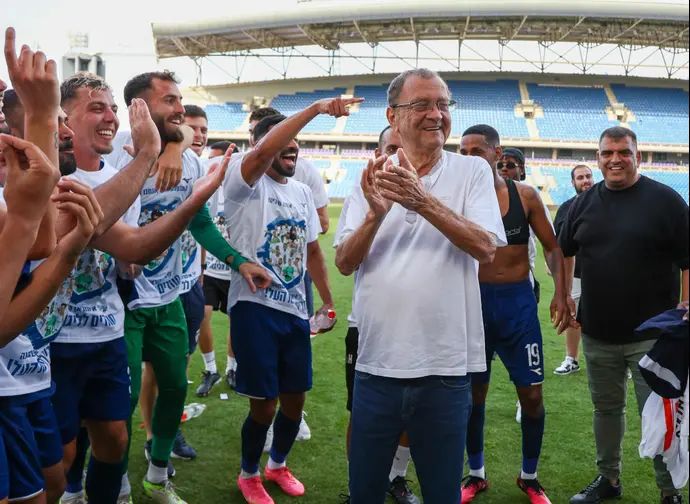 איזי שרצקי, בעלי עירוני קרית שמונה