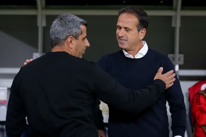 מאמן הפועל חיפה רוני לוי עם מאמן בני ריינה שרון מימר