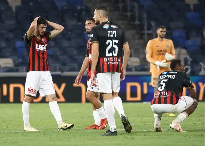 שחקני הפועל חיפה מאוכזבים