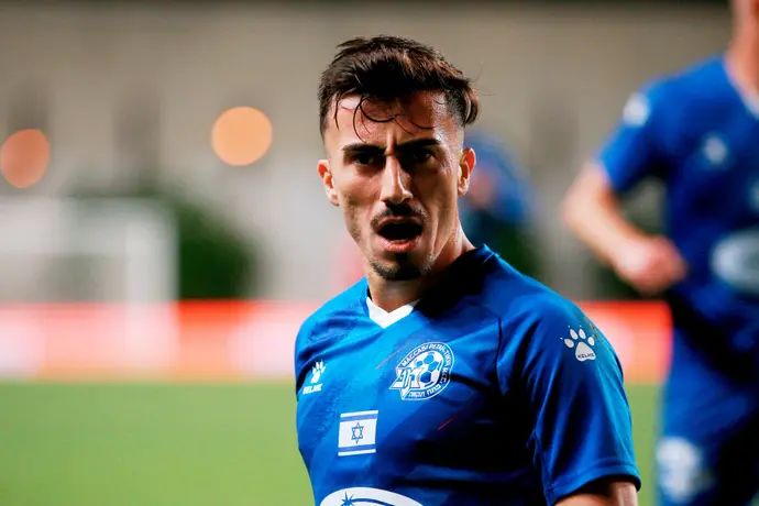 שחקן מכבי פתח תקוה אלון אזוגי