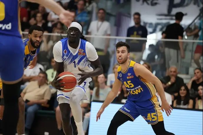 נוני אומאט, שחקן מכבי רמת גן