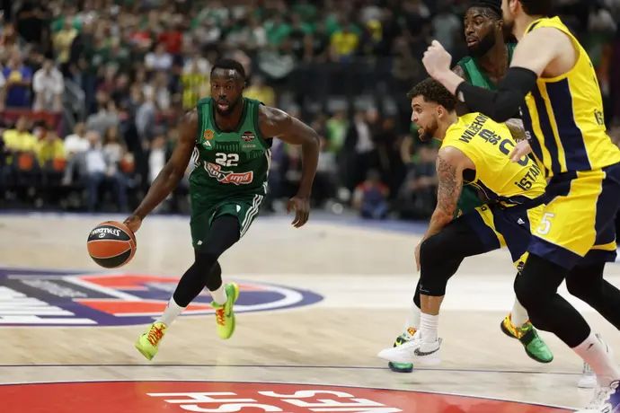 ג'ריאן גרנט שחקן פנאתינייקוס