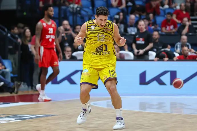 שחר עמיר הפועל חולון