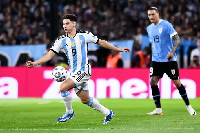 חוליאן אלברס, חלוץ נבחרת ארגנטינה