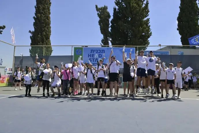 ילדי וילדות הטניס בטקס הסיום