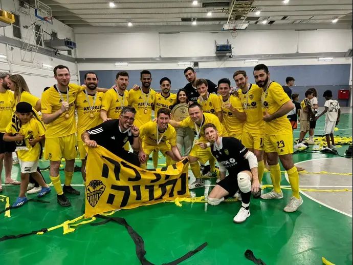 כמו בימים הגדולים. מכבי נתניה בכדורגל אולמות