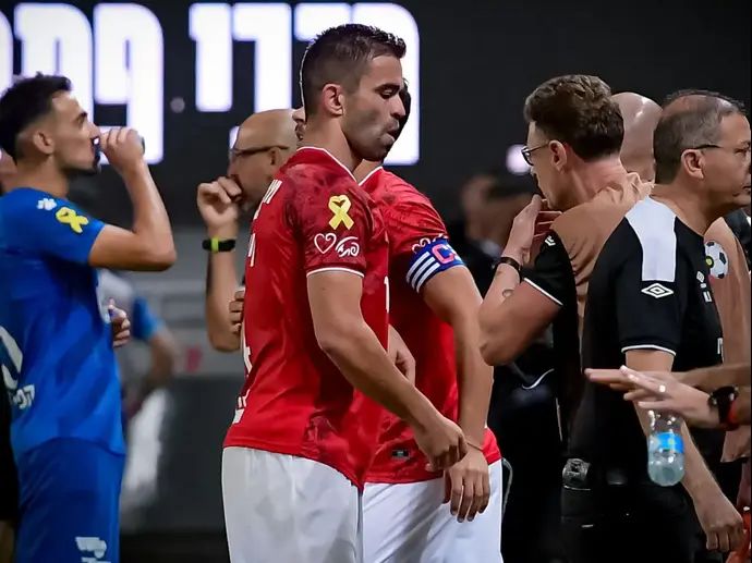 מיגל ויטור שחקן הפועל באר שבע לאחר שנפצע, גמר גביע המדינה 2024