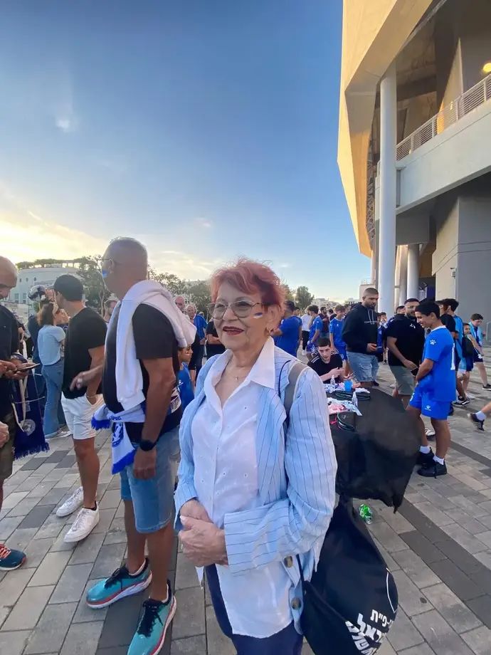 אהובה כרמלי בבלומפילד בגמר הגביע של מכבי פתח תקווה