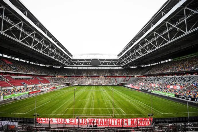 מרקור שפיל-ארנה, דיסלדורף