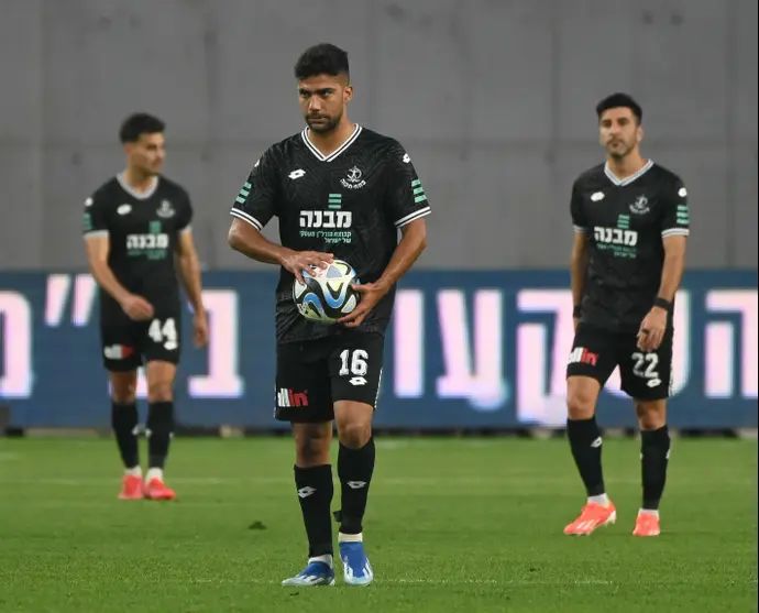 שחקן הפועל פתח תקוה שובל גוזלן