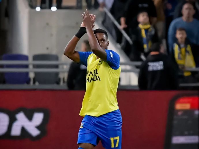 מילסון שחקן מכבי תל אביב חוגג שער