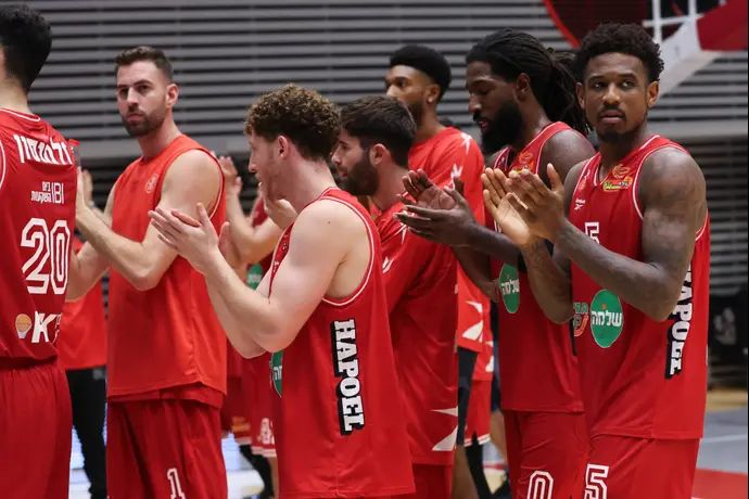 שחקני הפועל תל אביב