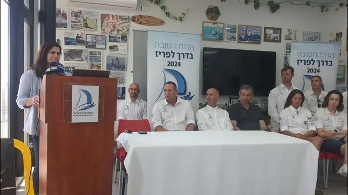 איגוד השייט במסע"ת לקראת המשחקים האולימפיים, לצד יו"ר הוועד האולימפי יעל ארד