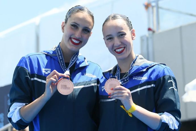 אריאל נשיא עם שלי בובריצקי על הפודיום באליפות אירופה