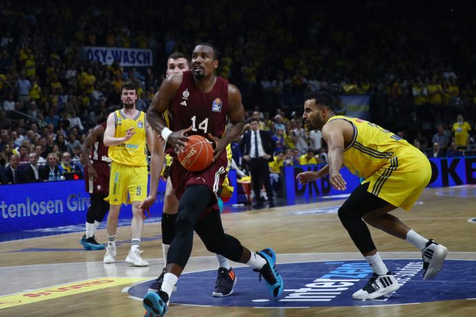 סרז' איבקה שחקן באיירן מינכן