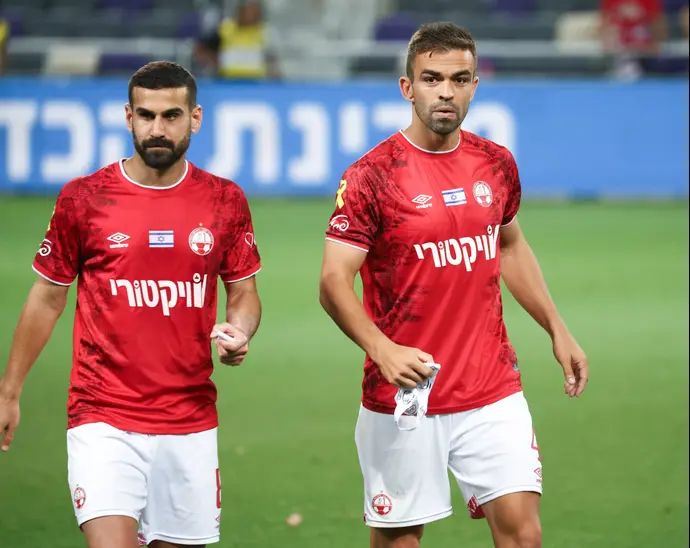 שחקני הפועל באר שבע, מיגל ויטור, רועי גורדנה, אחרי ההפסד בגמר גביע המדינה 2024