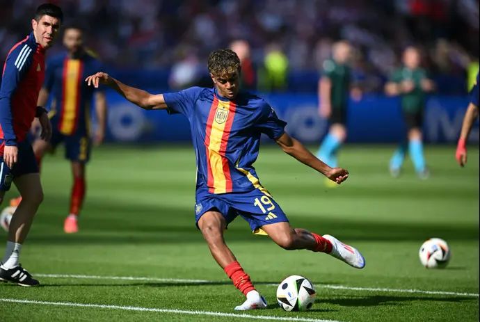 שחקן נבחרת ספרד, לאמין ימאל