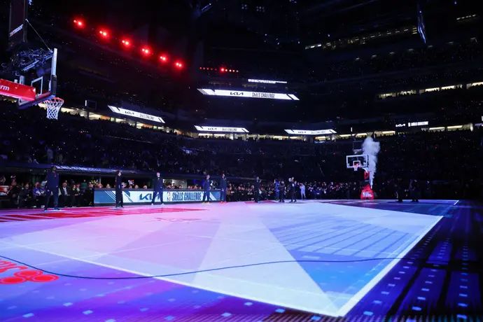 משטח לד בשימוש במהלך אולסטאר 2024