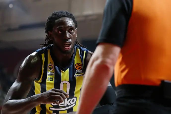 שחקן פנרבחצ'ה ג'ונתן מוטלי