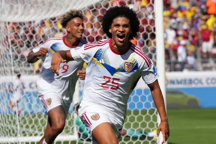 שחקן נבחרת ונצואלה אדוארדו בז'ו