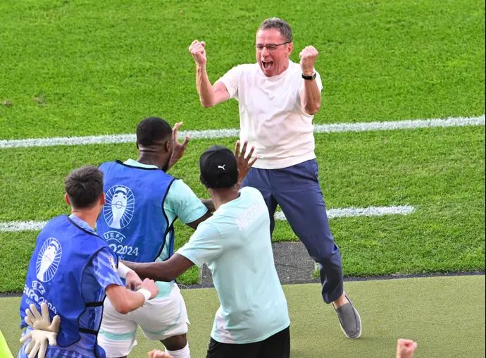 מאמן נבחרת אוסטריה רלף רנגניק