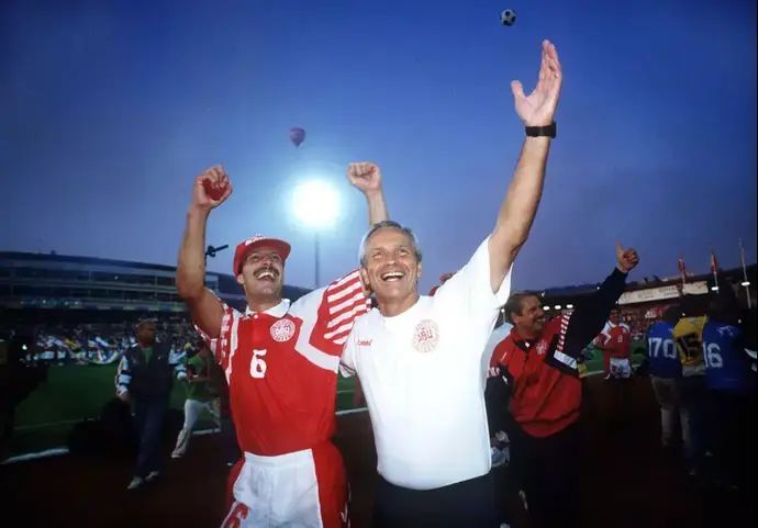 מאמן נבחרת דנמרק ריצ'ארד מולר נילסן חוגג זכייה ביורו 1992