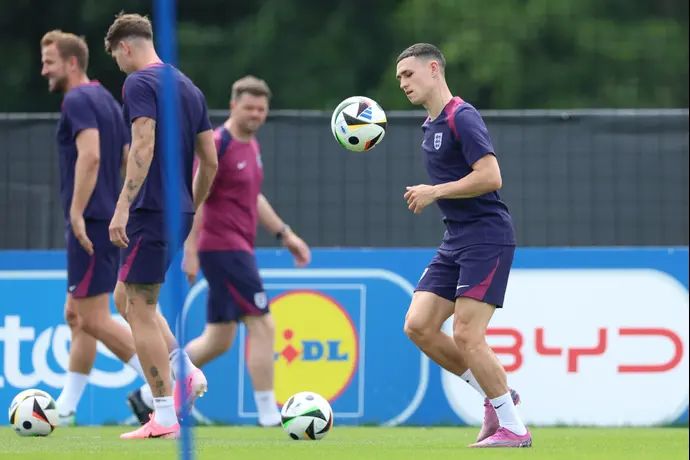 שחקן נבחרת אנגליה, פיל פודן