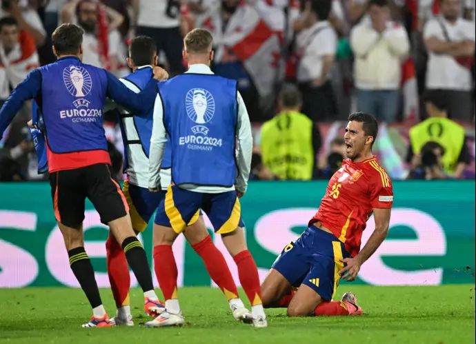 רודרי שחקן נבחרת ספרד חוגג שער