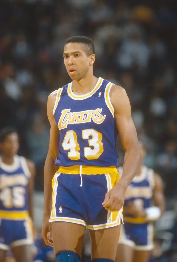 מייקל תומפסון, לוס אנג'לס לייקרס בשנת 1989