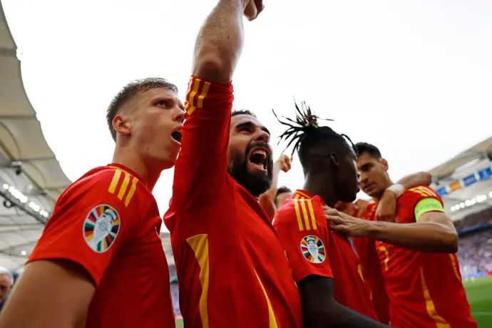 דני אולמו, דני קרבחאל, נבחרת ספרד