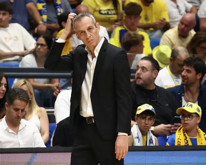 מאמן מכבי תל אביב עודד קטש