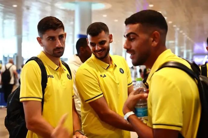 שחקני מכבי תל אביב: רז שלמה, עידן נחמיאס, רועי משפתי