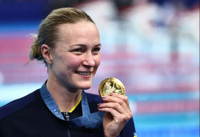 שרה שוסטרום שחיינית שבדית, אלופה אולימפית פריז 2024