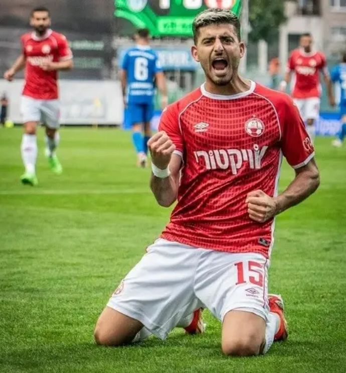 תומר יוספי שחקן הפועל באר שבע חוגג שער