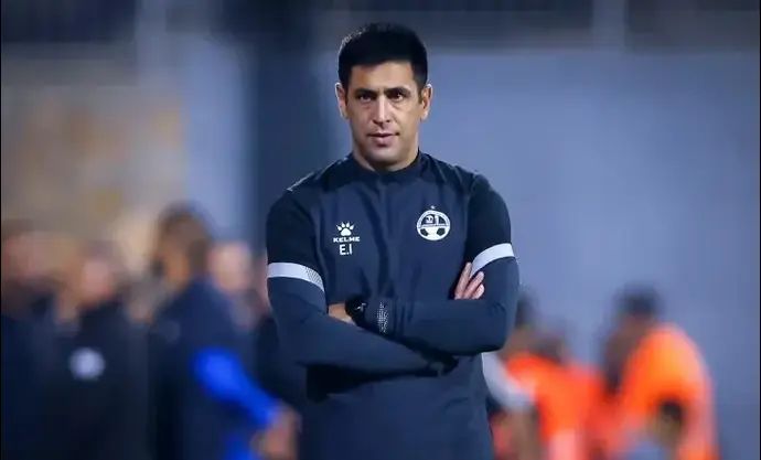 אליניב ברדה שלוב זרועות