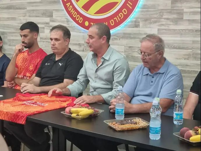 ג'קי בן זקן, מ.ס. אשדוד, טום בן זקן