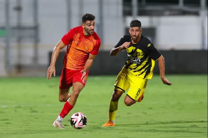 רועי לוי מ.ס. אשדוד לצד דור מיכה בית"ר ירושלים