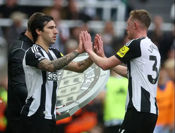 סנדרו טונאלי ניוקאסל